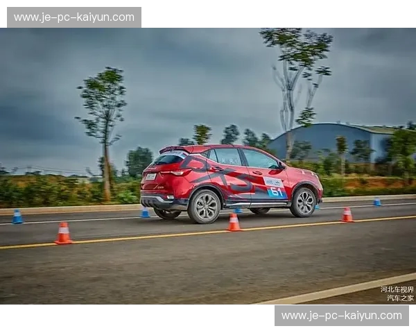 斯特罗vs布加勒：当速度与激情碰撞，谁能问鼎赛道之王？